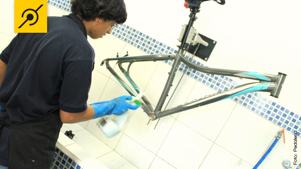 Lavagem profissional de biciclitas