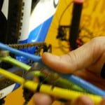 BNR Limpando a Relacao com Escovas de Dente - Pedaleria